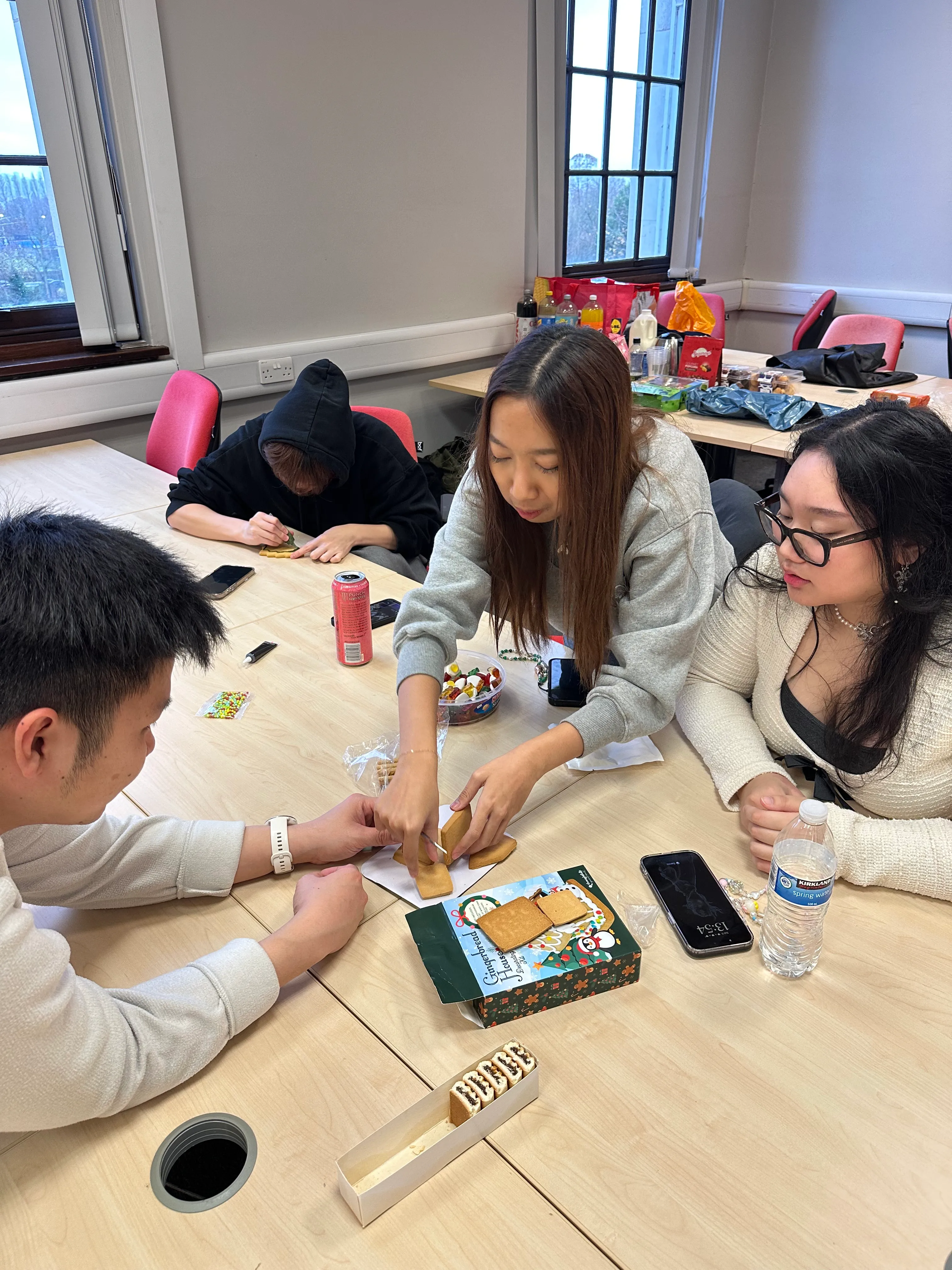 Cosy Winter Warmer - Image 6