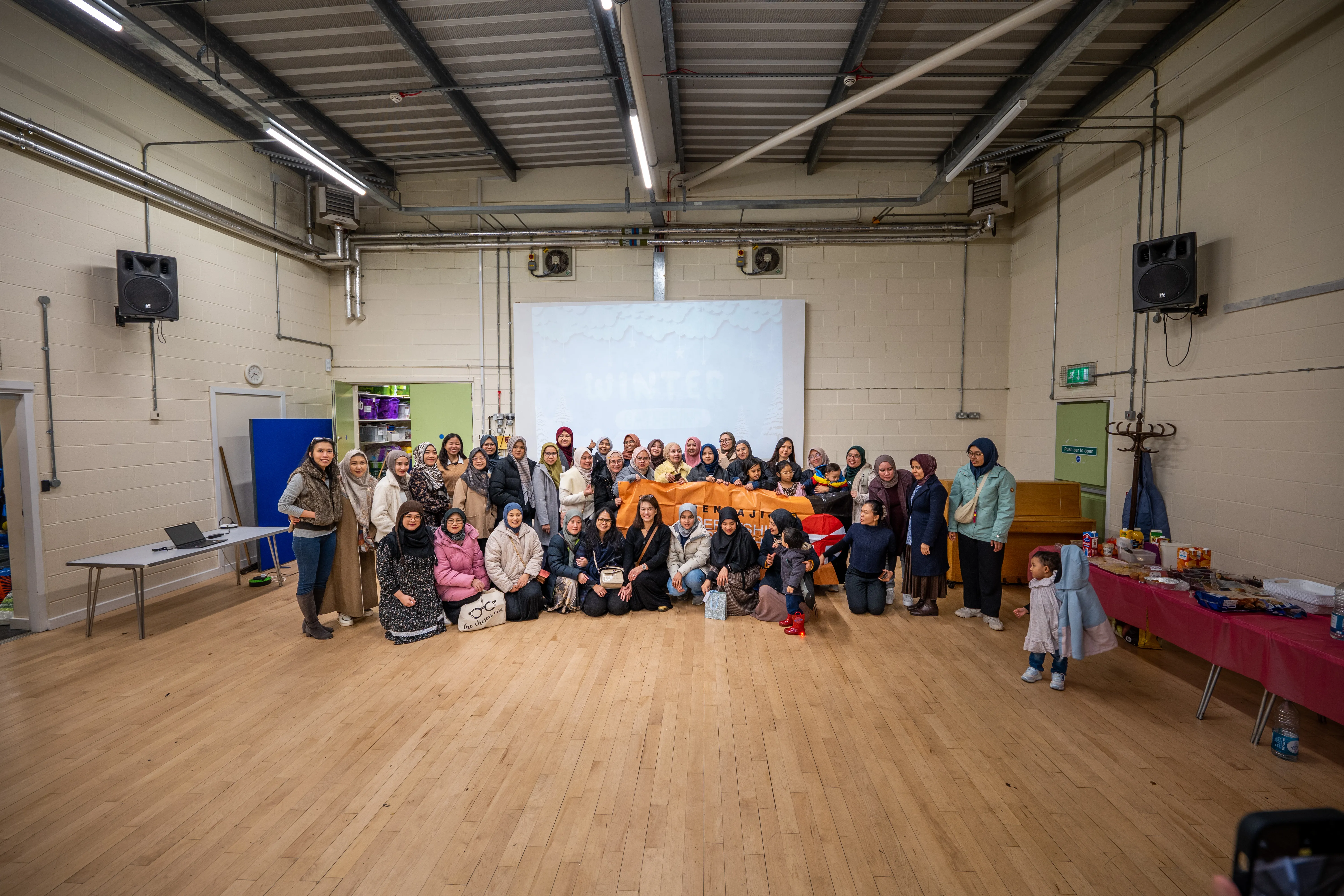 Winter Gathering - Image 90