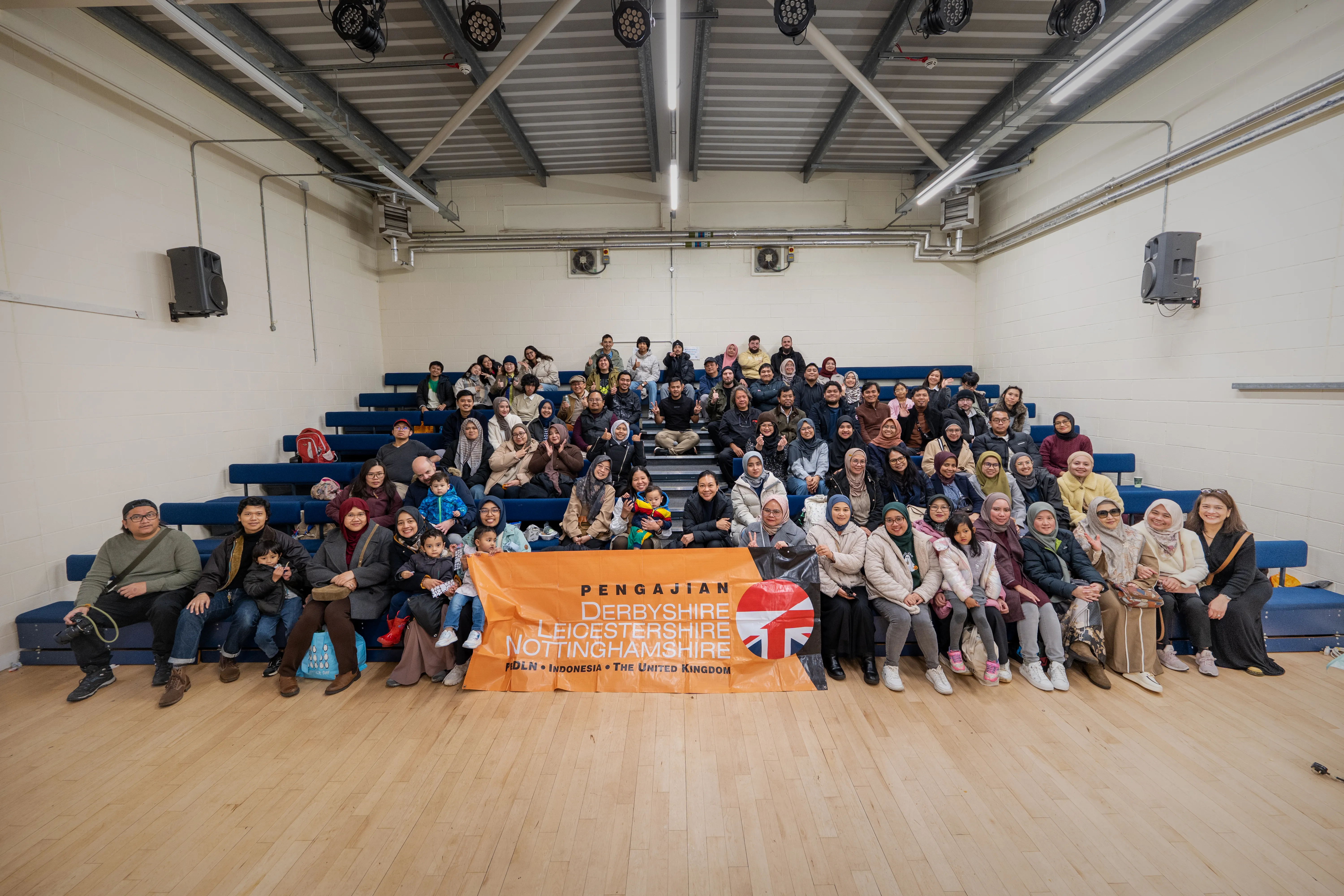 Winter Gathering - Image 94